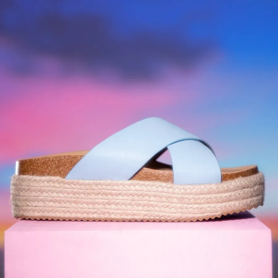 Sandalias Coral para dama color celeste Nila baby blue