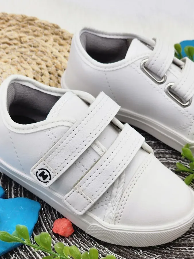Tenis Molekinho para niño color blanco