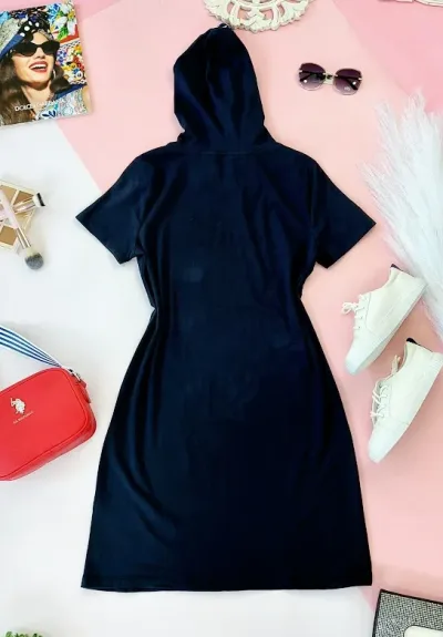 Vestido Tommy Hilfiger negro con gorro