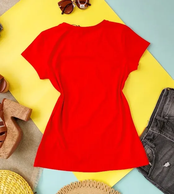 Camiseta para dama color rojo diseño de fashionistas
