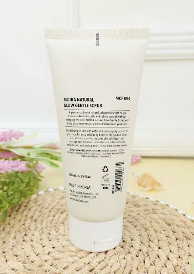 Exfoliante suave y control de sebo MOIRA