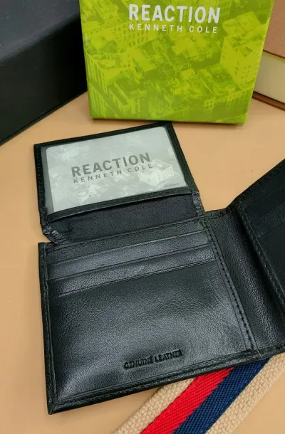 Billetera Reaction Kenneth Cole para caballero