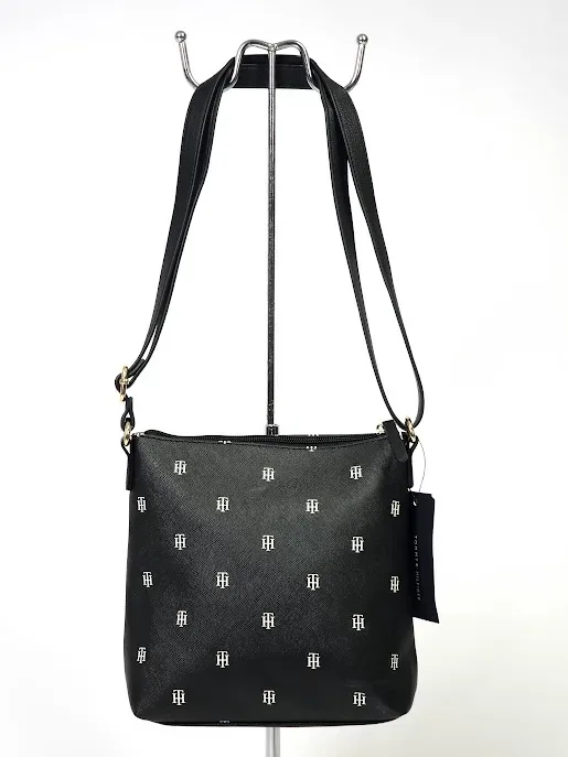 Bolso Tommy Hilfiger color negro