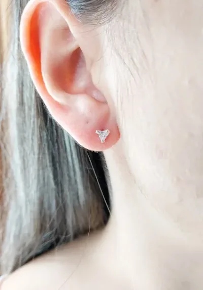 Par de aretes para dama plata 925  figura triangular