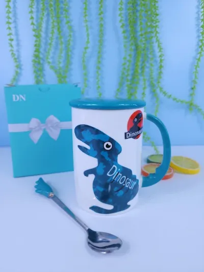 Tasa de dinosaurio con Tapa y Cuchara