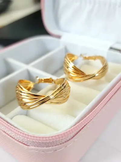 Aretes para dama de fantasía con diseño de argolla