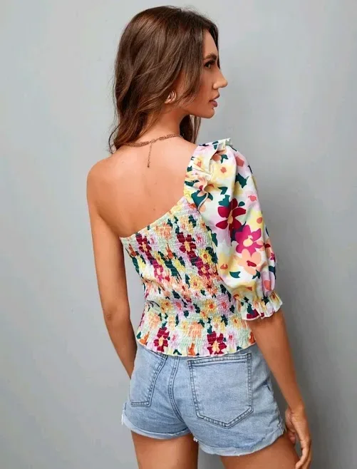 Blusa para dama con estampado floral