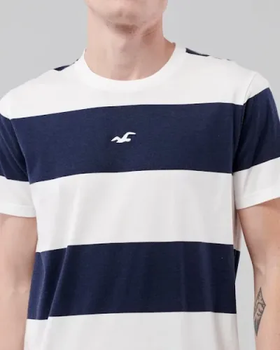 Camiseta Hollister para caballero diseño a rayas