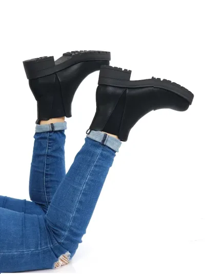 Botines Coral color negro Roma Black Pu