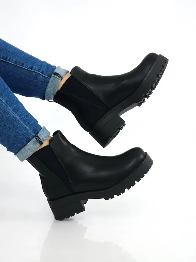 Botines Coral color negro Roma Black Pu