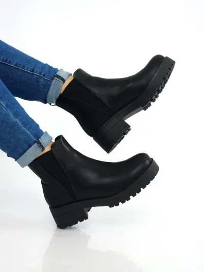 Botines Coral color negro Roma Black Pu
