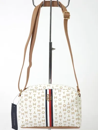 Bolso Tommy Hilfiger para dama color blanco y beige