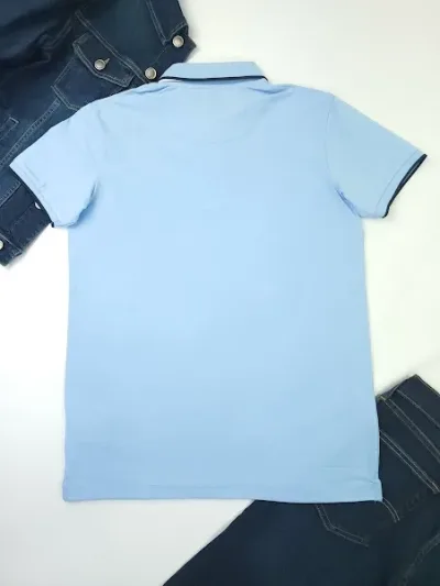 Camiseta Cambrige Polo Club para caballero color celeste.
