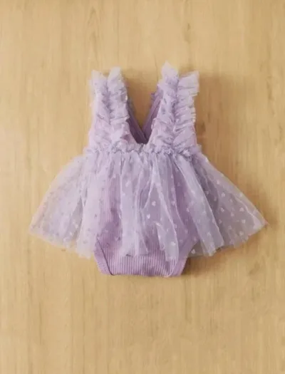 Mameluco para para niña con tutu color lila