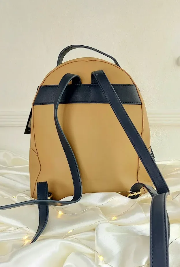 Bolso Tommy Hilfiger para dama color camel