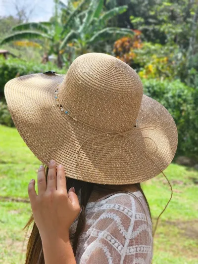 Sombrero para dama color beige