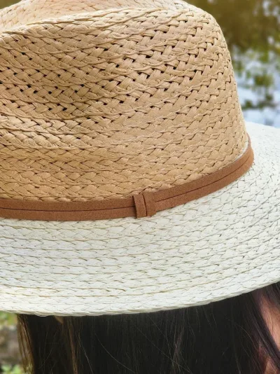 Sombrero para dama color café y beige