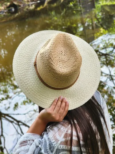 Sombrero para dama color café y beige