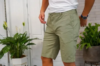 Short Banana Blue para caballero color verde musgo