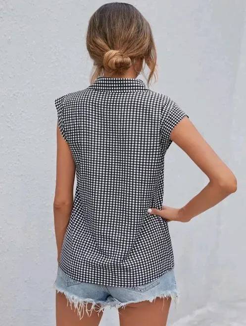 Blusa para dama con estampado de cuadros