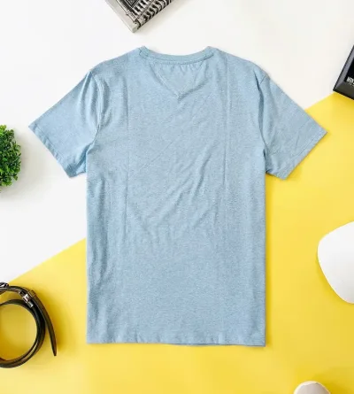 Camiseta Tommy Hilfiger para caballero color celeste