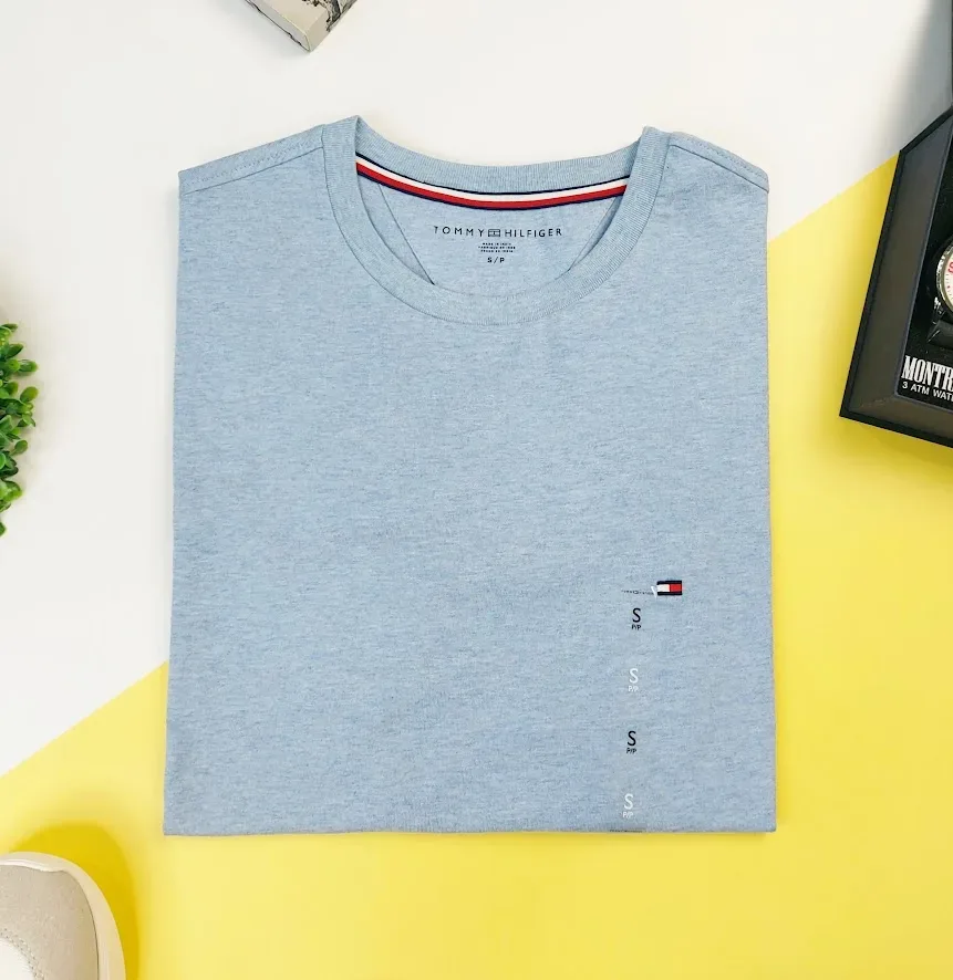 Camiseta Tommy Hilfiger para caballero color celeste