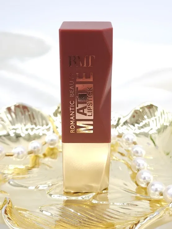 Labial matte en barra 02