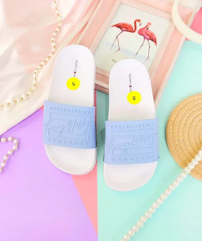 Sandalias Tommy Hilfiger para dama color blanco y celeste