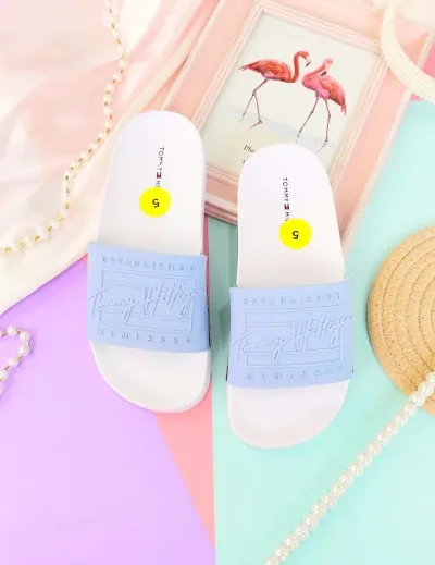 Sandalias Tommy Hilfiger para dama color blanco y celeste