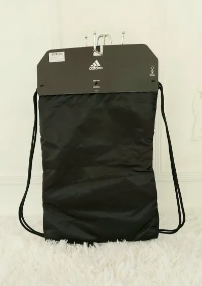 Bolso Adidas para caballero color negro