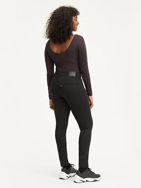Jeans Levi's para damas 311-0000 Shaping Skinny  color negro