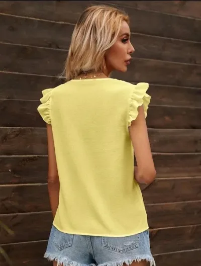 Blusa para dama color amarrillo.