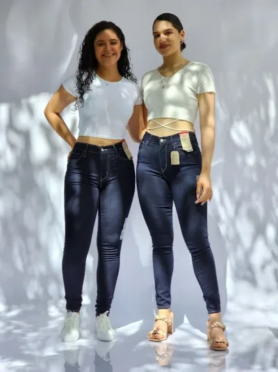 Jeans Levi´s para dama 720-0015