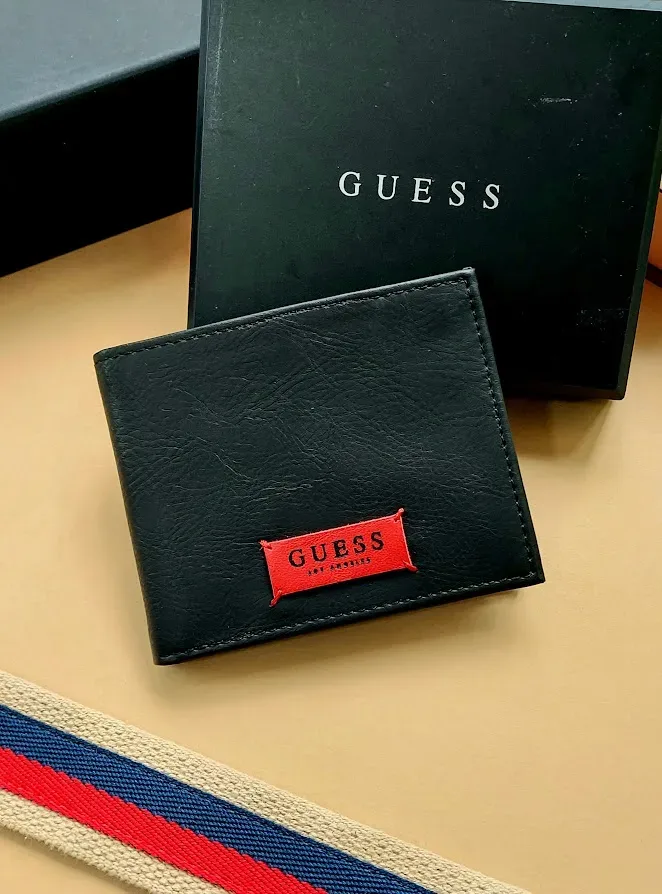 Billetera Guess para caballero color negro