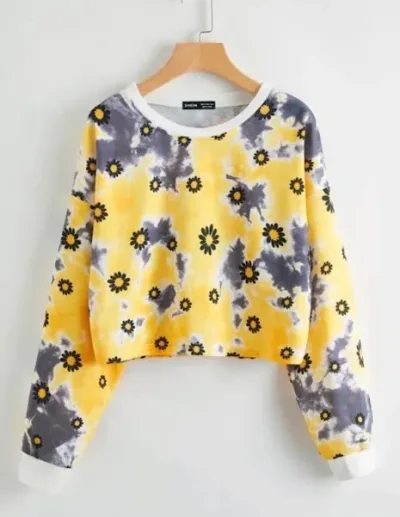 Suéter con estampado de flores tipo tie dye
