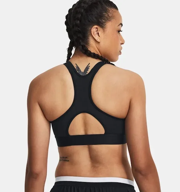 Top deportivo Under Armour para dama color negro