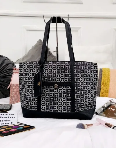 Bolso de hombro Tommy Hilfiger para dama color negro