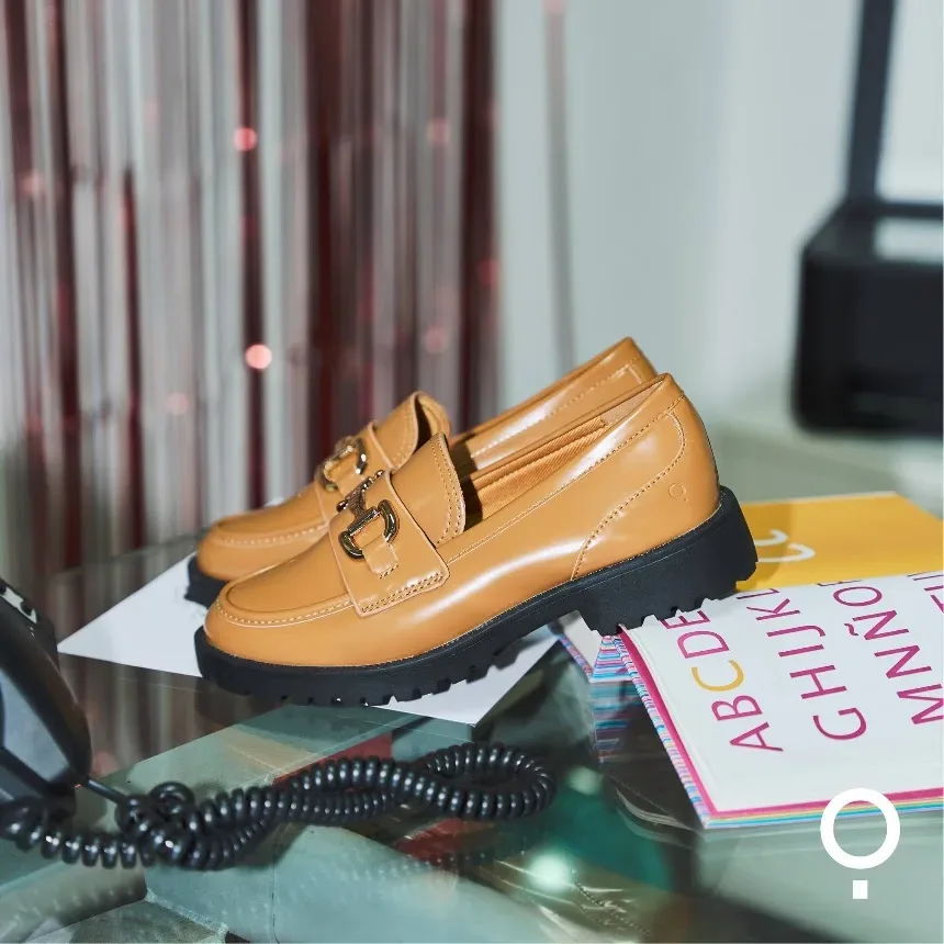 Zapatos Promise Ara Camel Pat para dama