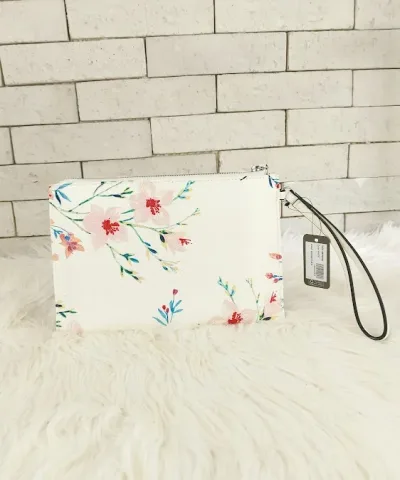 Bolso de mano Guess para dama color blanco hueso