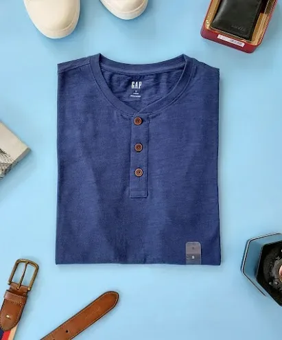 Camiseta GAP para caballero color azul