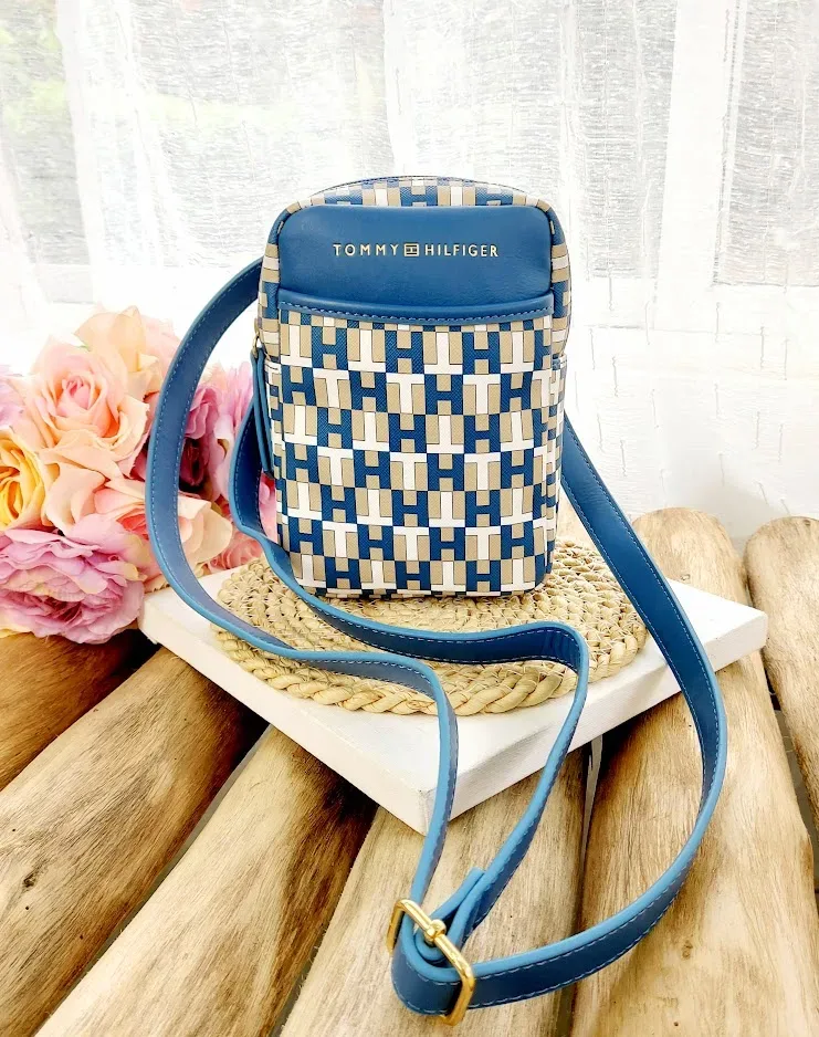 Bolso Tommy Hilfiger multicolor para dama