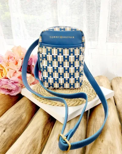 Bolso Tommy Hilfiger multicolor para dama