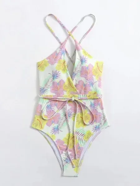 Vestido de baño para dama con diseños tropicales