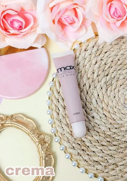Lip gloss Max para dama color crema