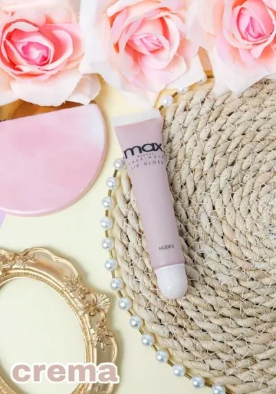 Lip gloss Max para dama color crema