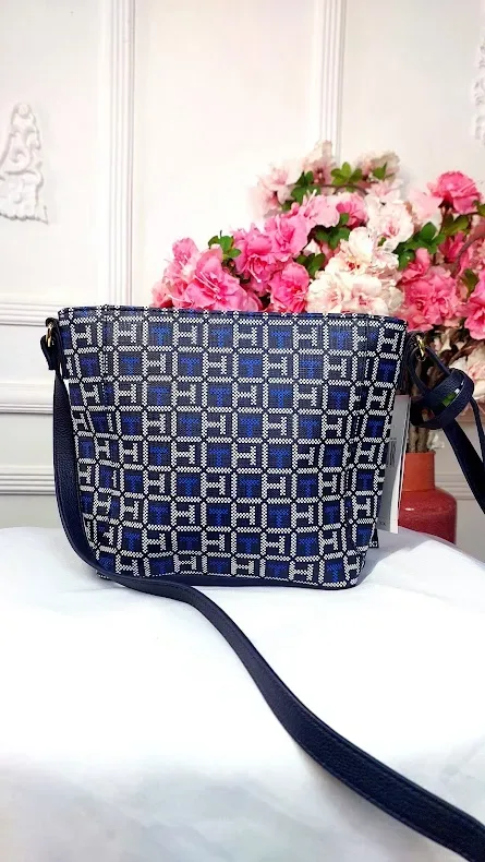 Bolso de hombro Tommy Hilfiger para dama color azul