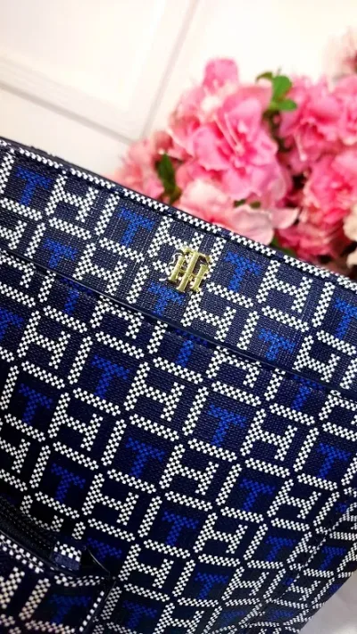 Bolso de hombro Tommy Hilfiger para dama color azul