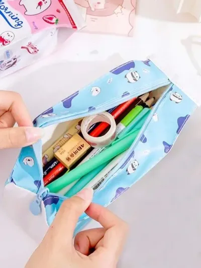 Cartuchera con diseño de caja de leche al azar