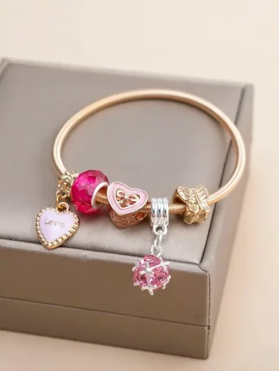 Pulsera de fantasía con diseño de corazón y de mariposa