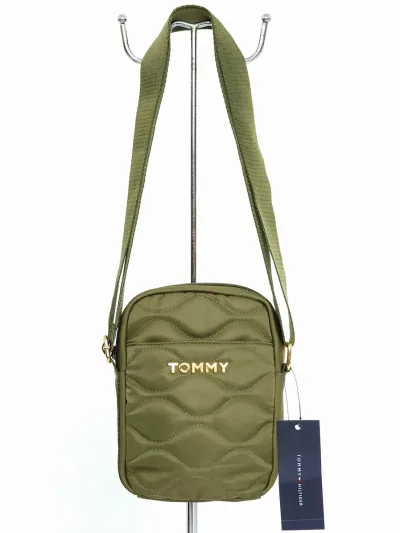 Bolso de hombro Tommy Hilfiger para dama color verde musgo